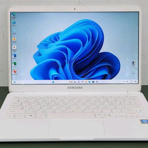 삼성 노트북9 NT900X3Y 펜티엄 7세대 노트북