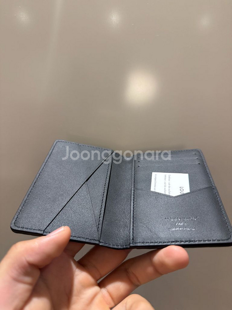 루이비통 월릿 토뤼옹 카드지갑--1