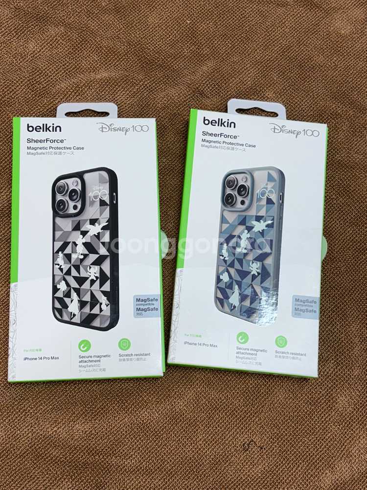 Belkin iPhone 14 Pro Max case--5