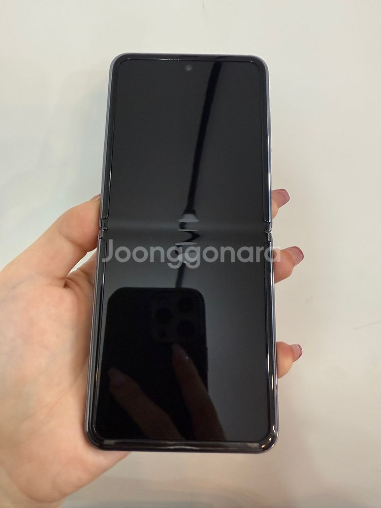 무잔상)갤럭시Z플립 5G 256GB 그레이/ Y968--5