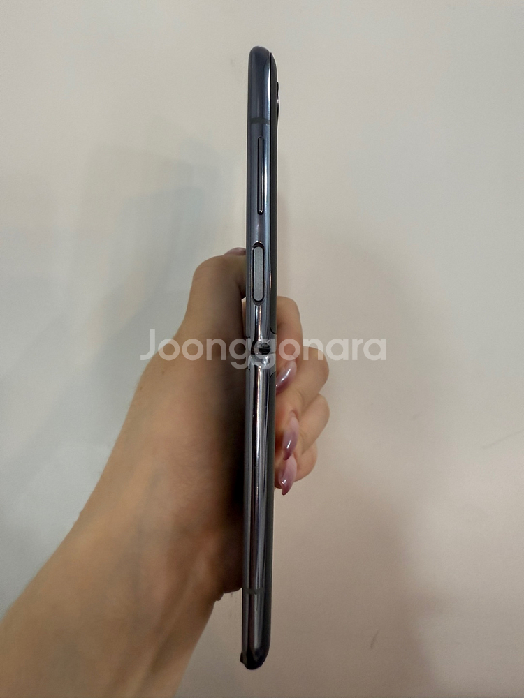 무잔상)갤럭시Z플립 5G 256GB 그레이/ Y968--1