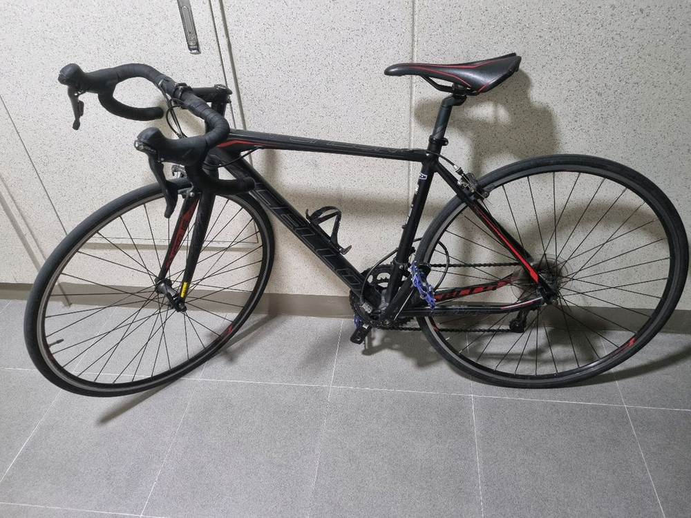 첼로 로드 자전거 이미지