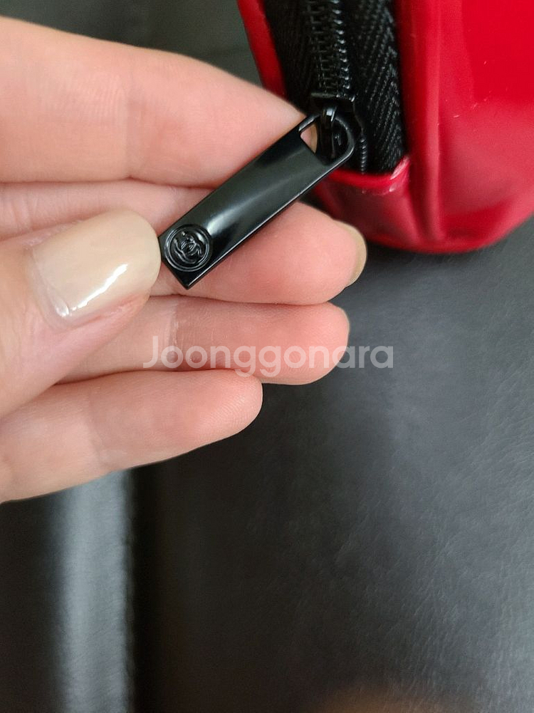 정품) 샤넬 레드 애나멜 파우치 (코스메틱)--1