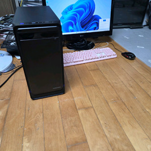인텔 i3-8100 본체 램8 SSD128