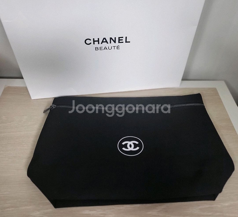 정품) 새제품 샤넬 파우치 (코스메틱)--1