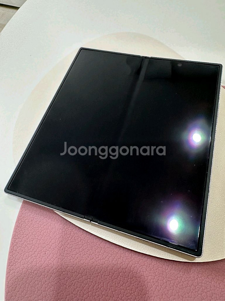 갤럭시Z폴드6 512GB 실버색상 판매합니다.--1