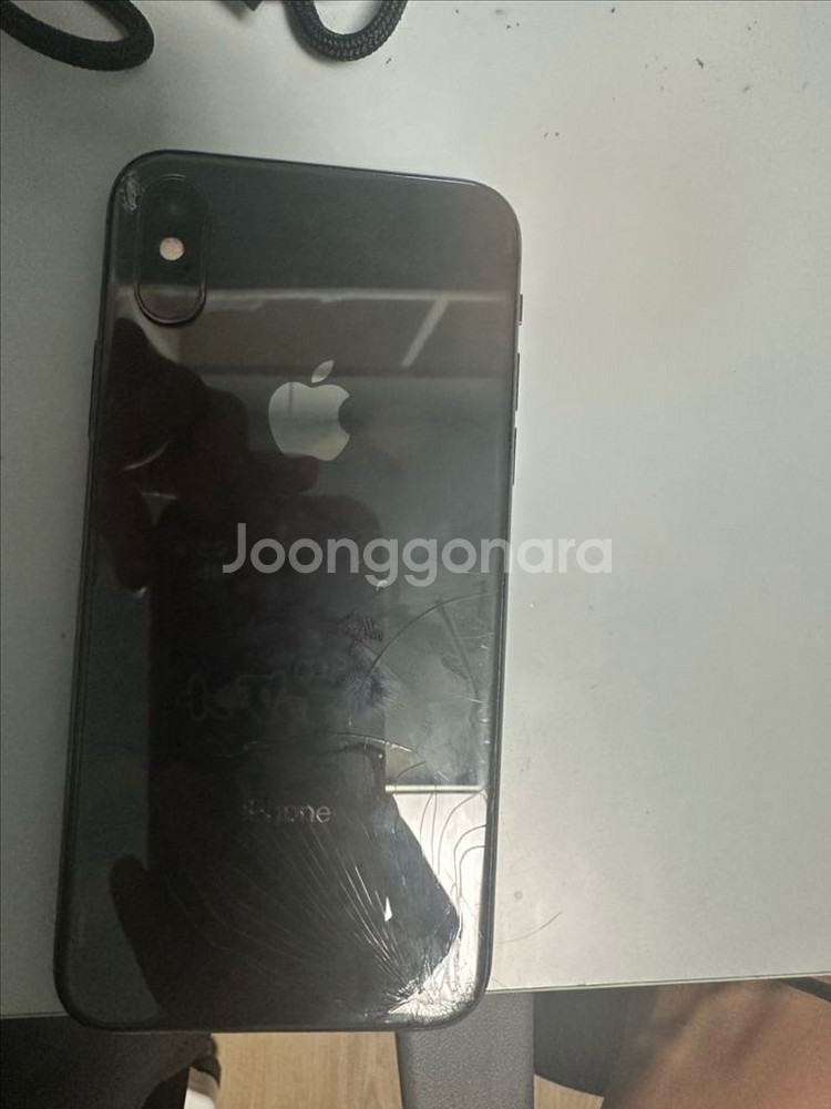 아이폰 xs 잉크 터졌고 터치는 되요 작동은 잘됨--4