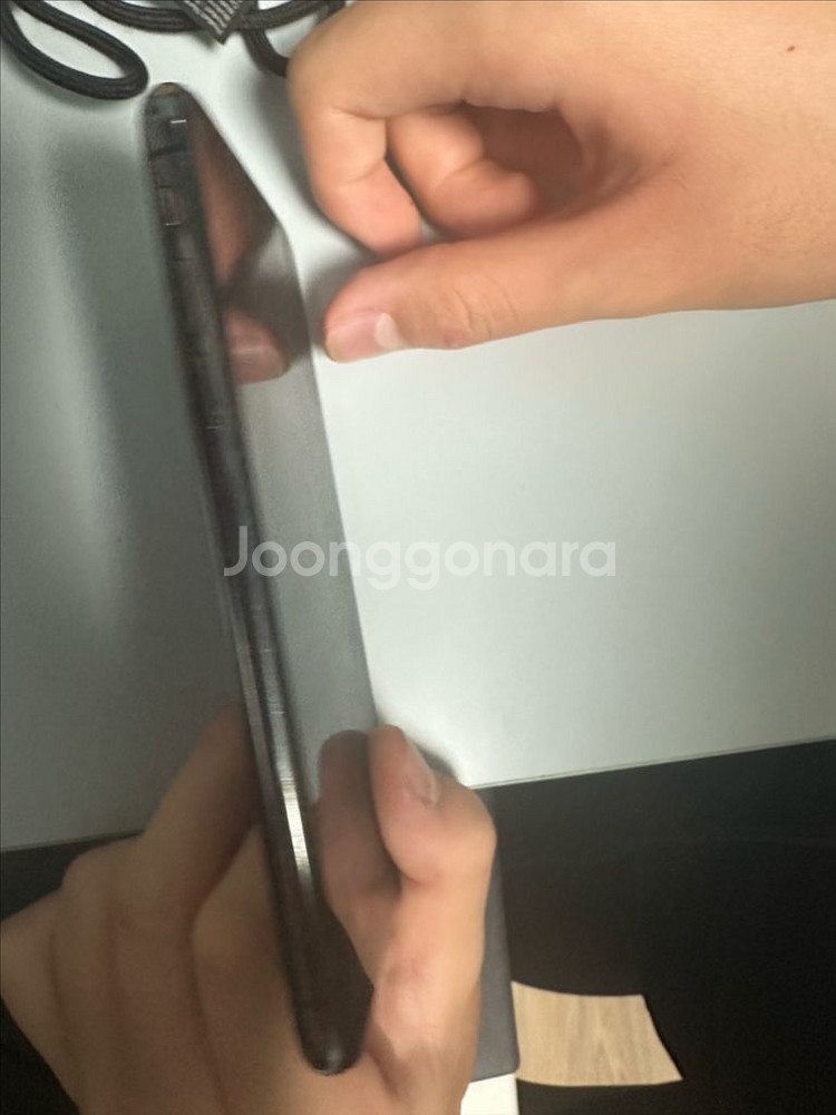 아이폰 xs 잉크 터졌고 터치는 되요 작동은 잘됨--5