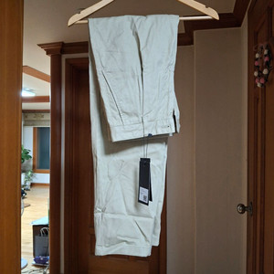 무탠다드 원턱 레귤러 핏 치노 / 28 / 베이지