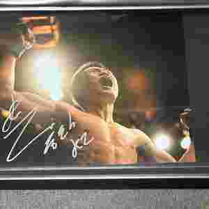 정찬성 코리안좀비 친필 사인 싸인 포토