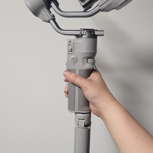 DJI RS 4 Mini 짐벌 개봉만한 새상품(오늘받았