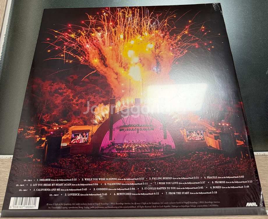 Laufey Hollywood 라이브 미개봉 LP--1