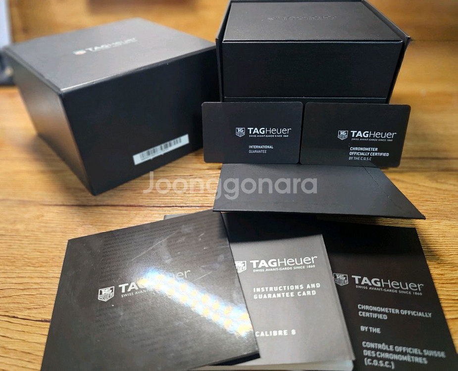태그호이어 까레라 GMT (WAR5012.BA0723)--7