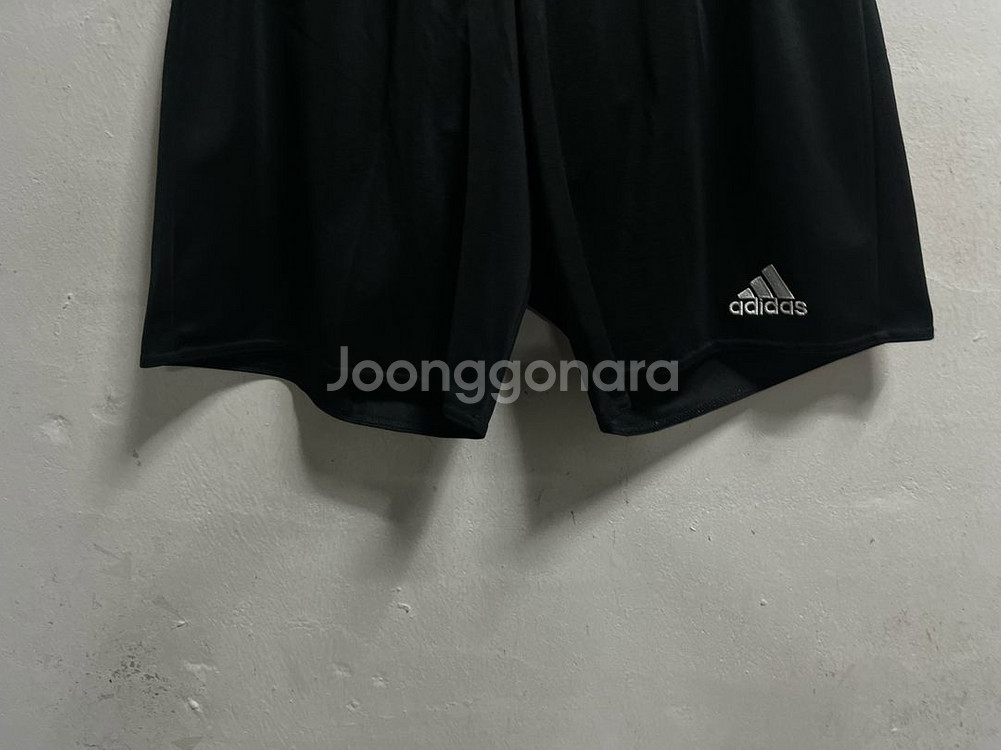 33-34 아디다스 기능성 스판 밴딩 반바지--4
