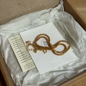 본에뜨 스템 골드 목걸이 (미사용)