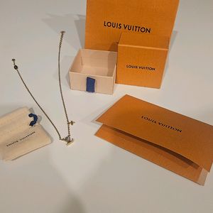 루이비통 LV 아이코닉 목걸이 골드