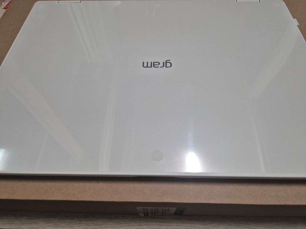 LG그램 16T90TP-GA50K 360회전 이미지