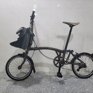 브롬톤 블랙라커 외장3단 외 가방헬멧타이어 기타등등