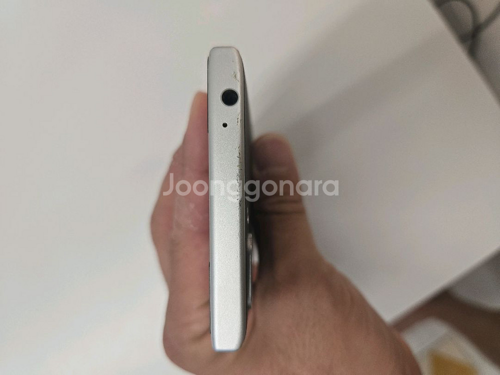 블랙베리 KEY2 (64GB)--2
