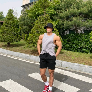 회색 남성 민소매 티셔츠 L (새상품)
