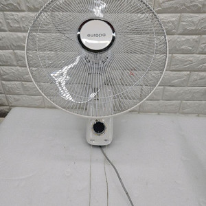 벽걸이 선풍기 입니다
