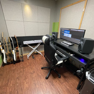 커스텀 미디데스크 미디책상