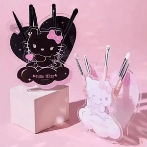 필리밀리 헬로키티 키티 브러쉬홀더 세트 올리브영
