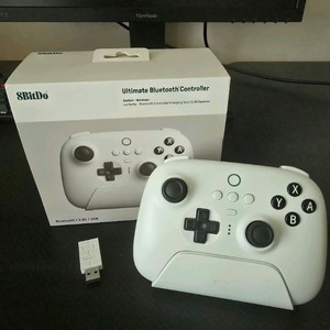 8BitDo 얼티메이트 컨트롤러 화이트 (팔얼블)