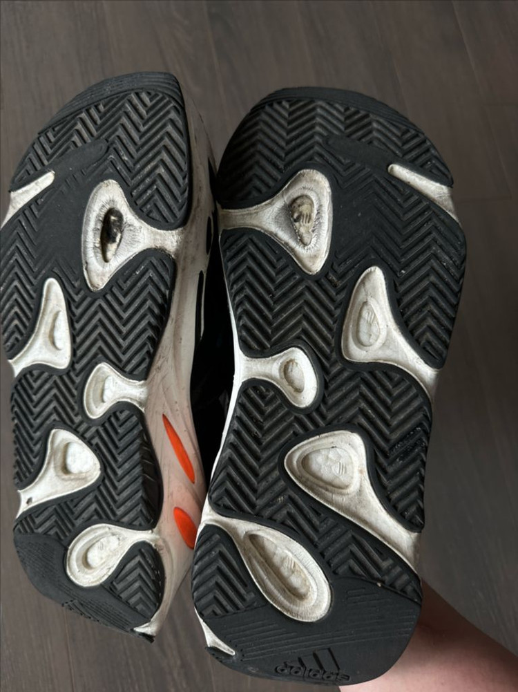 이지부스트 700 웨이브러너 (280) 이미지