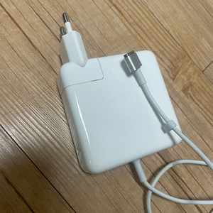 애플 맥세이프2 정품 85w 판매합니다