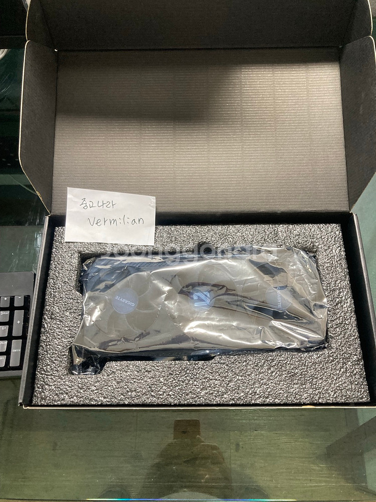 GIGABYTE RX9070 XT GAMING OC--1