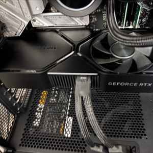 rtx4070 super fe