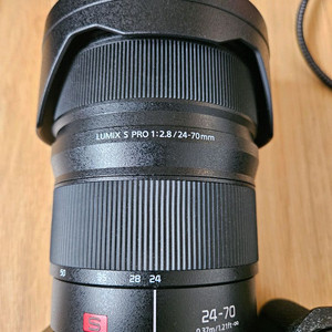 파나소닉 루믹스 S PRO 24-70mm F2.8 렌즈