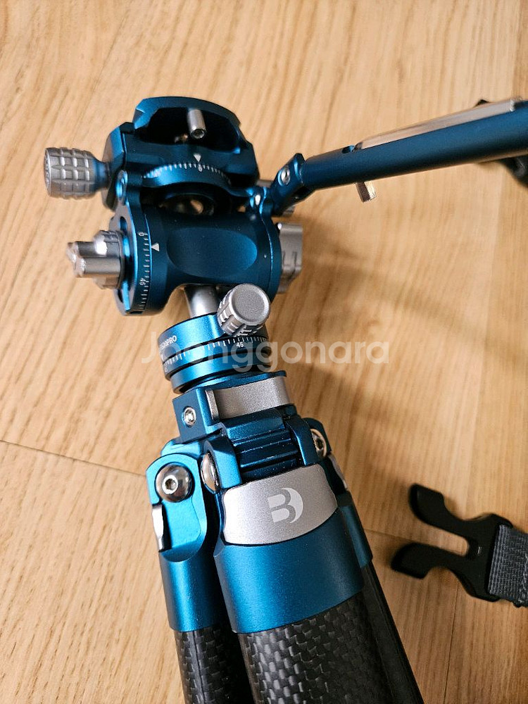 Benro Cyanbird 카본 삼각대 팝니다.--4
