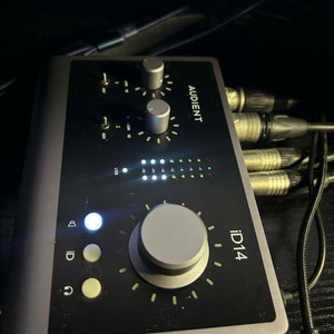 Audient Id14 mk2 오디오인터페이스