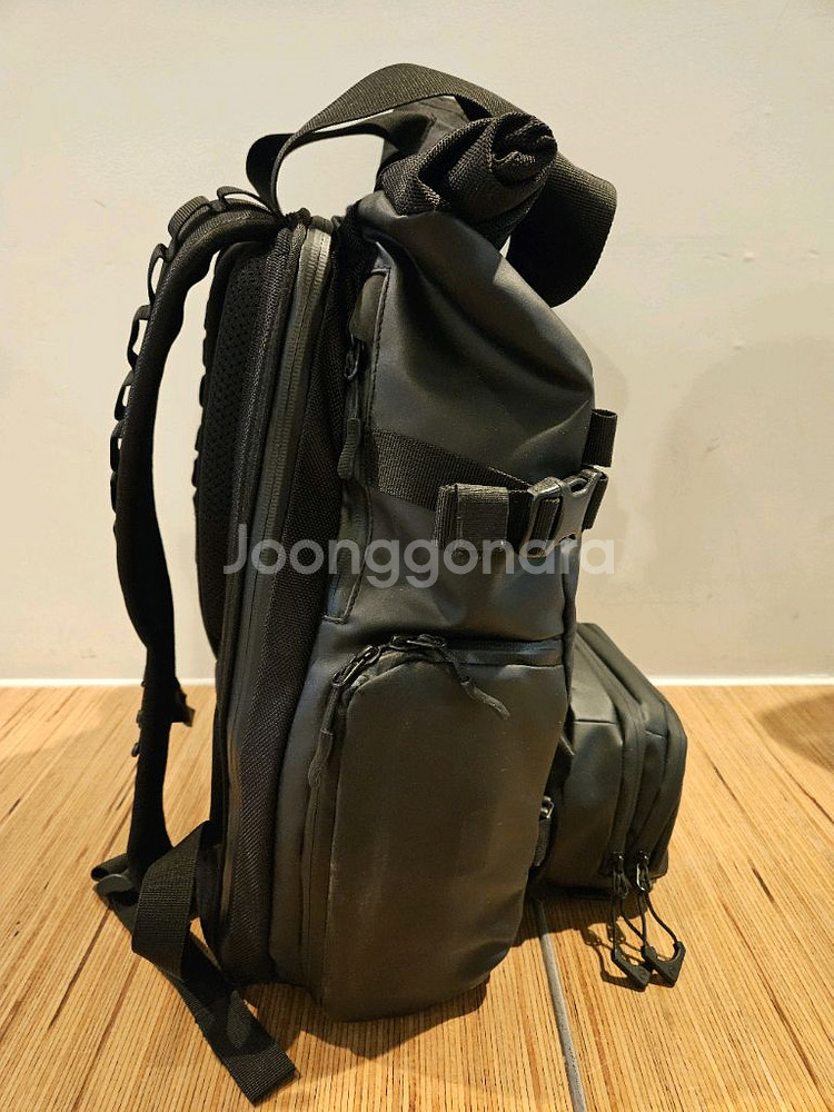WANDRD 테크 파우치 라지 사이즈 팝니다.--5