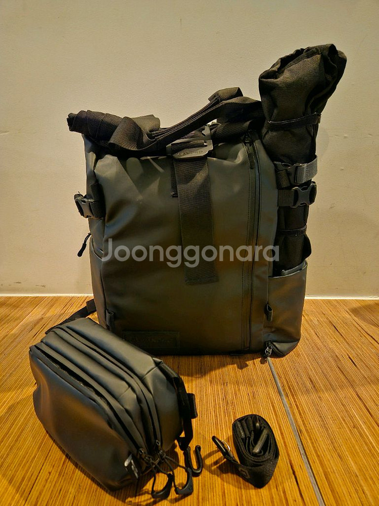 WANDRD 테크 파우치 라지 사이즈 팝니다.--3