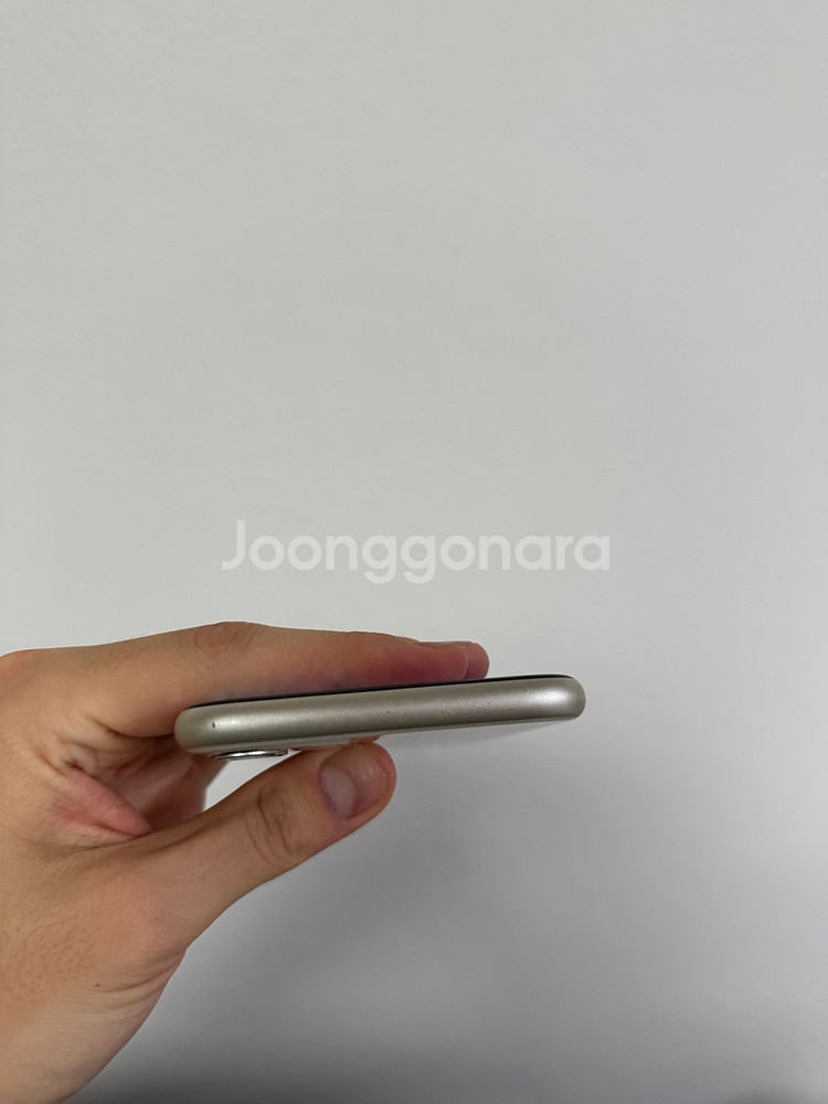 아이폰 11 카메라떨림 액정기스 해외판--4