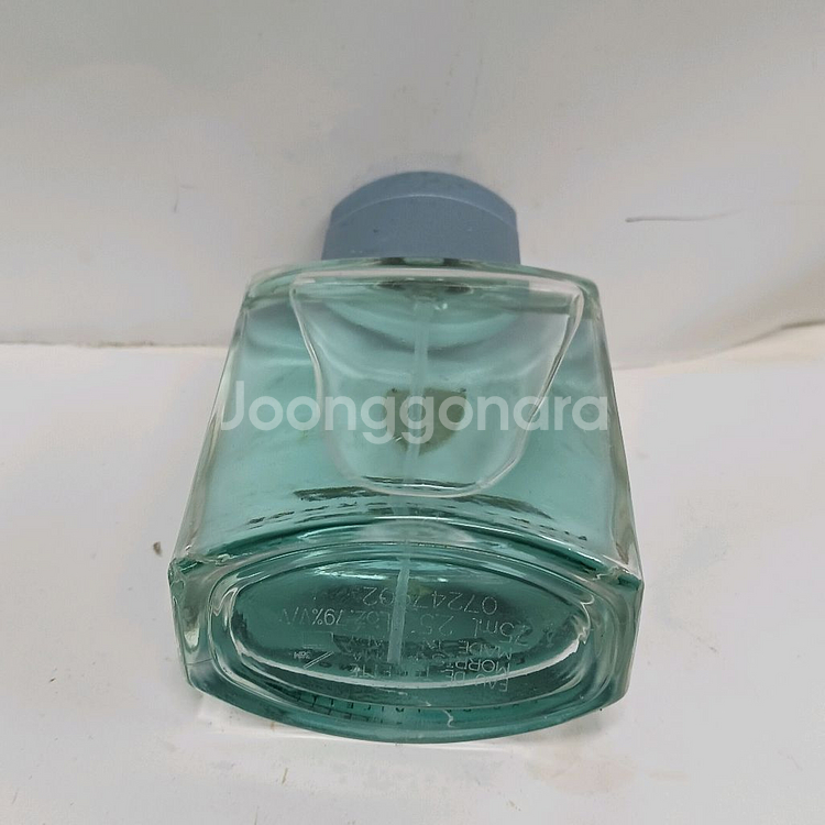 페라리 라이트 에센스 오드뚜왈렛 75ml 0713--2