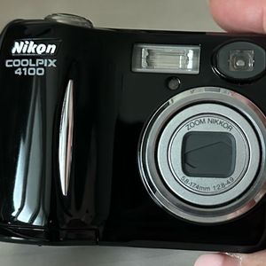 니콘 쿨픽스 4100 디카