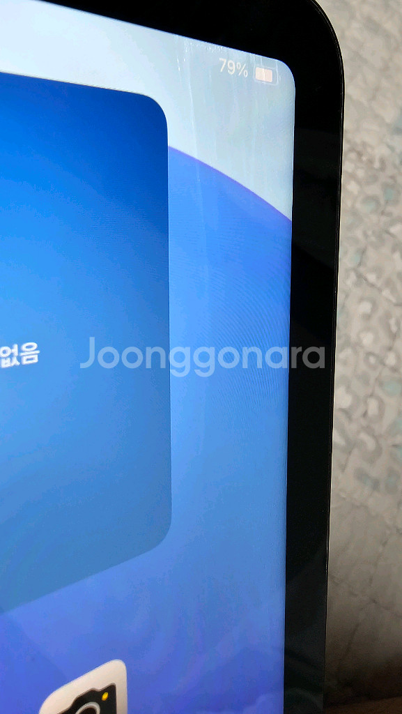 아이패드 에어5 m1 64gb 팝니다.--3
