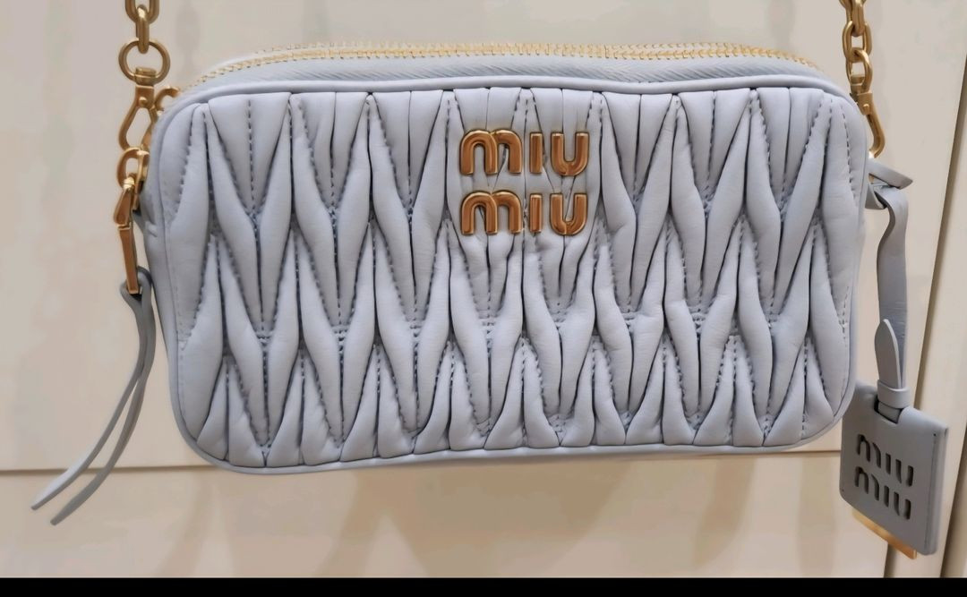 미우미우 크로스가방--1