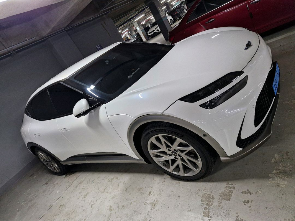 제네시스 gv60 이미지