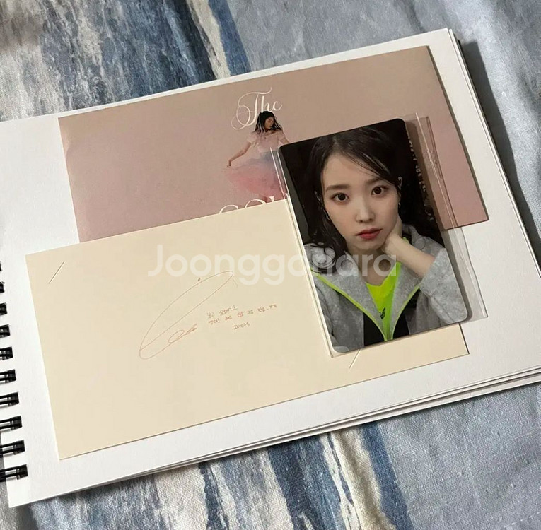 아이유 2022 골든아워 유애나존 굿즈 일괄--2