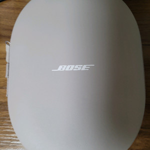 보스 QC 울트라 샌드스톤 팝니다.