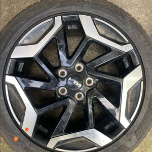 셀토스 페리 18인치휠타이어 4개