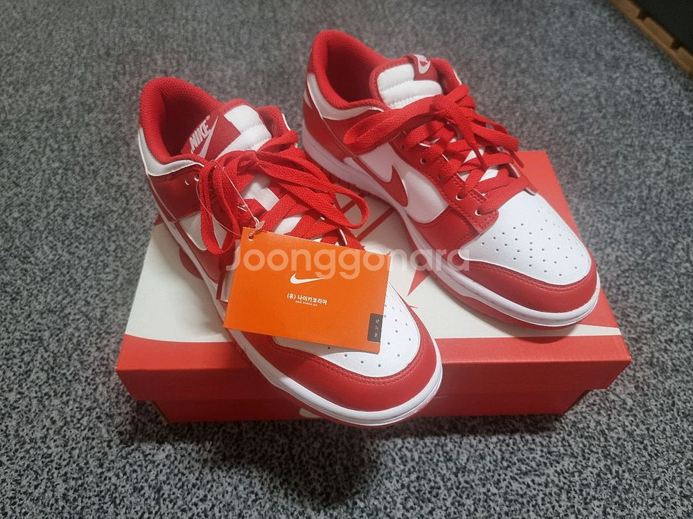 나이키 덩크 로우 255 새상품--0