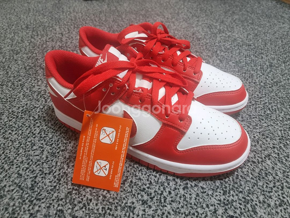 나이키 덩크 로우 255 새상품--2