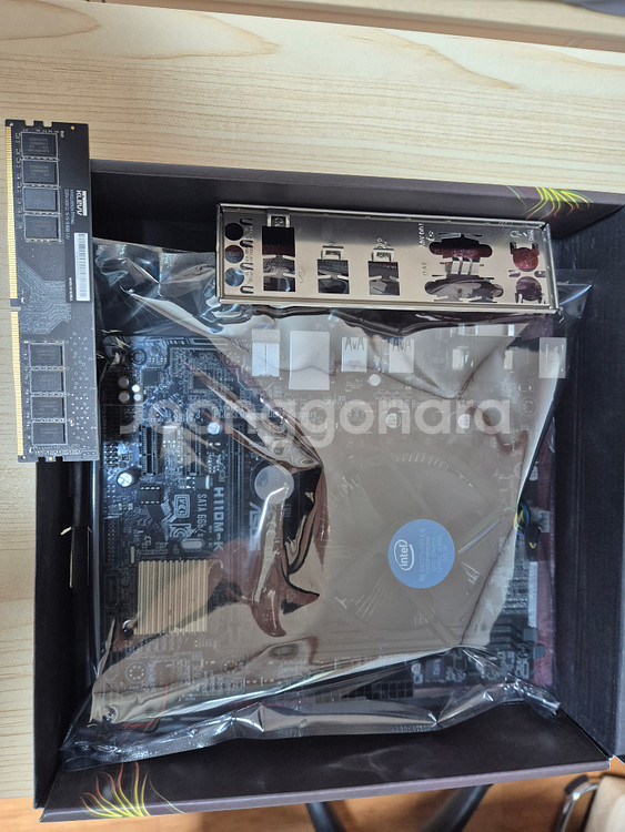 본체 부품(H110M-K,인텔i5-7600,램8g)팔아--0