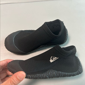 퀵실버 아쿠아슈즈 키즈